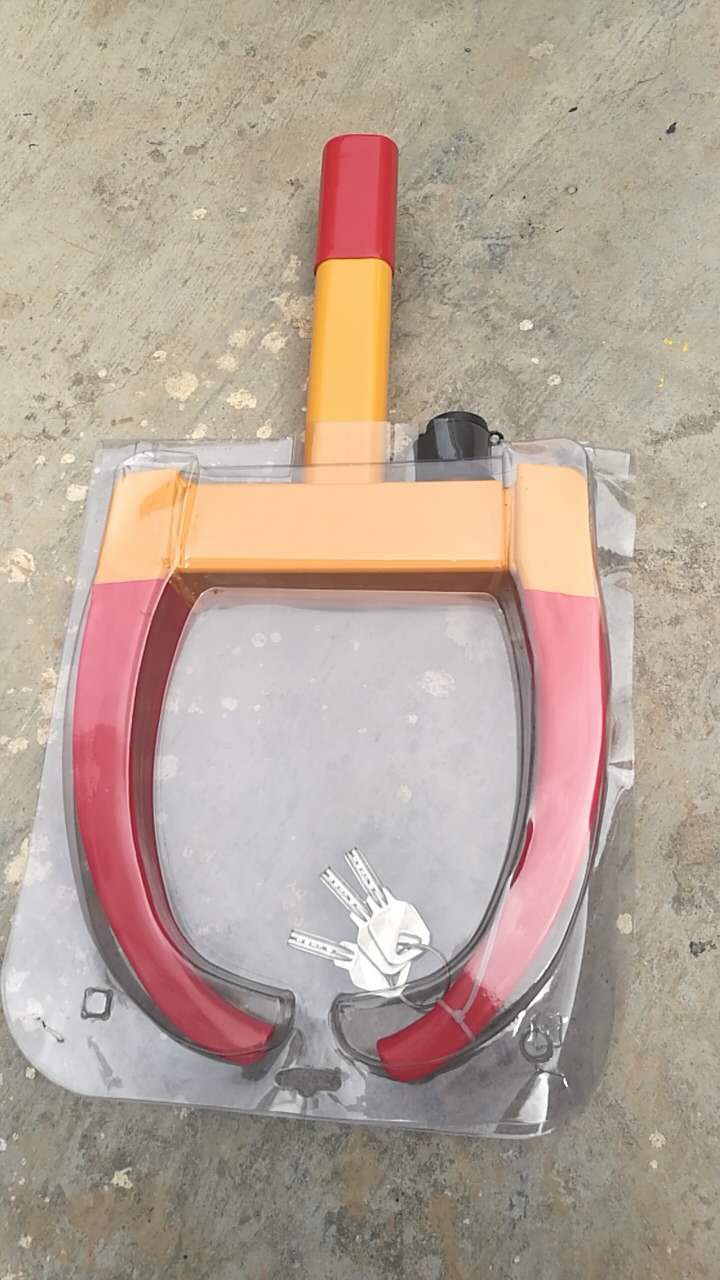 Abrazadera de la rueda de estacionamiento
